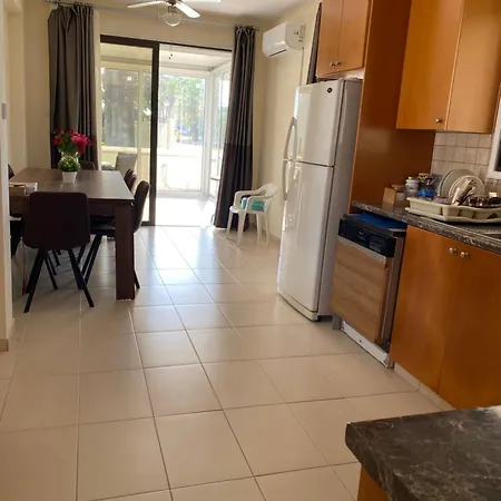 A Sea Breeze House Case de vacanță Larnaca