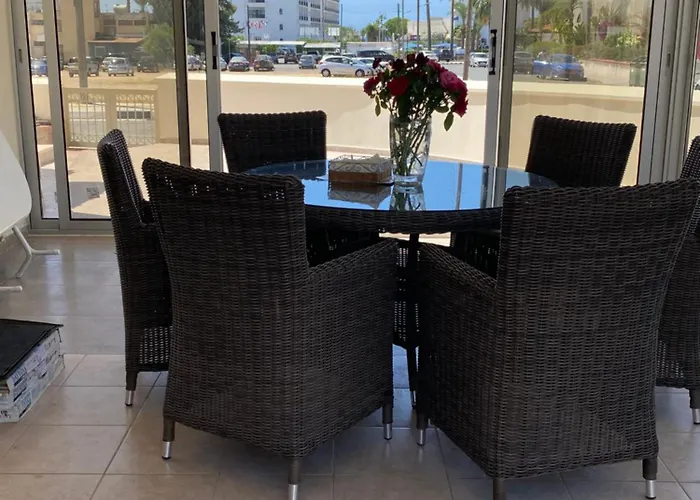 A Sea Breeze House Σπίτι διακοπών *